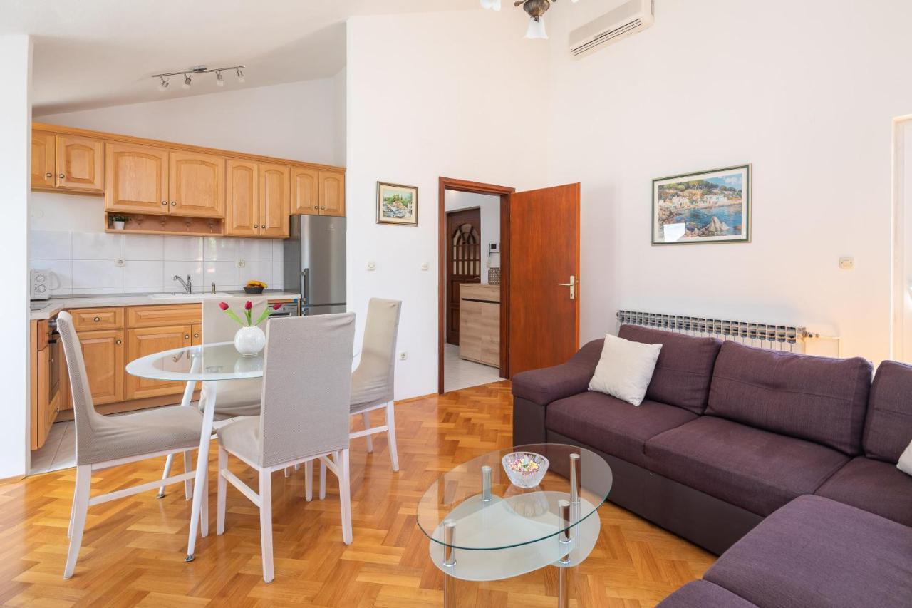 Beachfront Xxl - 2 Apartments Together - ロクヴァ・ロゴズニツァ エクステリア 写真