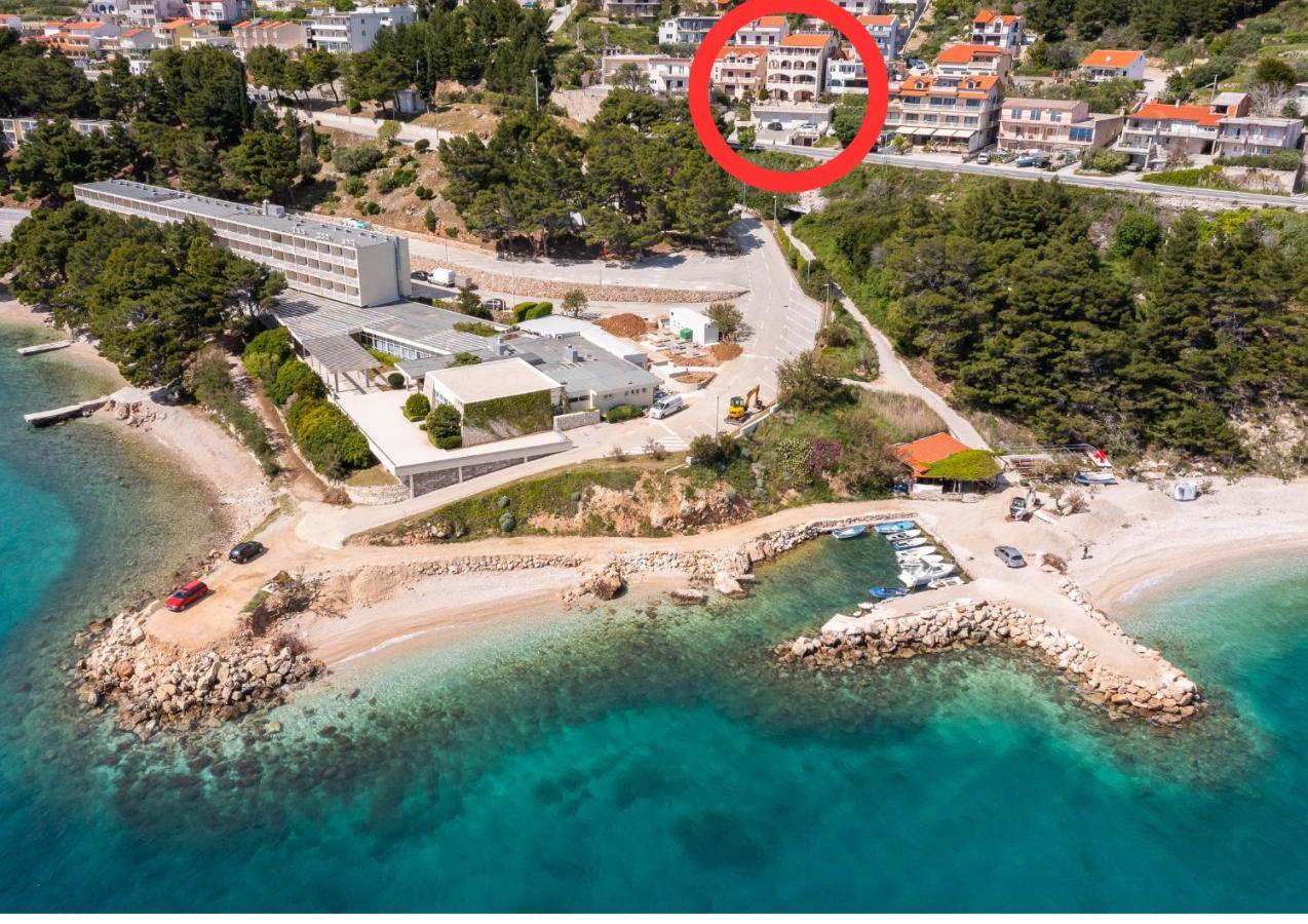 Beachfront Xxl - 2 Apartments Together - ロクヴァ・ロゴズニツァ エクステリア 写真